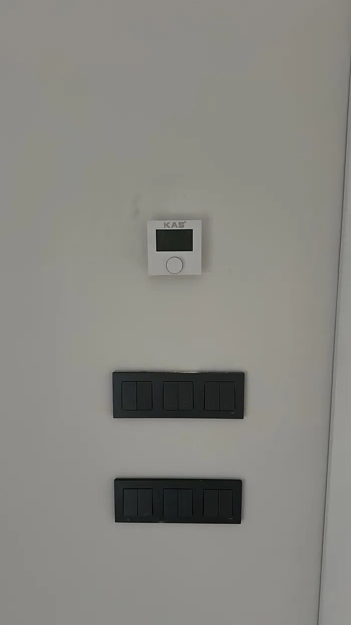 Oda termostatı ve ısıtma kontrol paneli montajı, Antalya 2